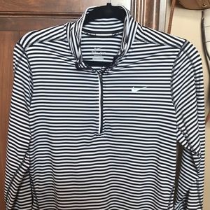 Nike Long Sleeve Pullover Sweatshirt